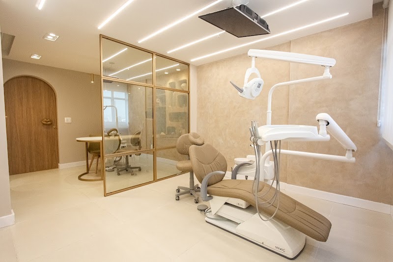 Dra Ana Luisa l Dentista Volta Redonda - foto 4