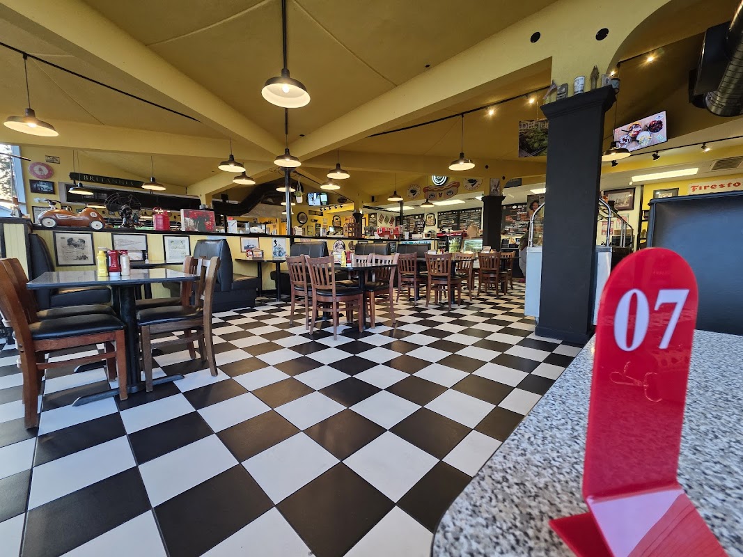 East Bay Deli - West Ashley photo 3