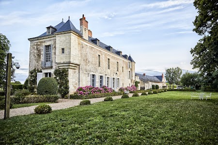 Chateau De Miniere thumbnail