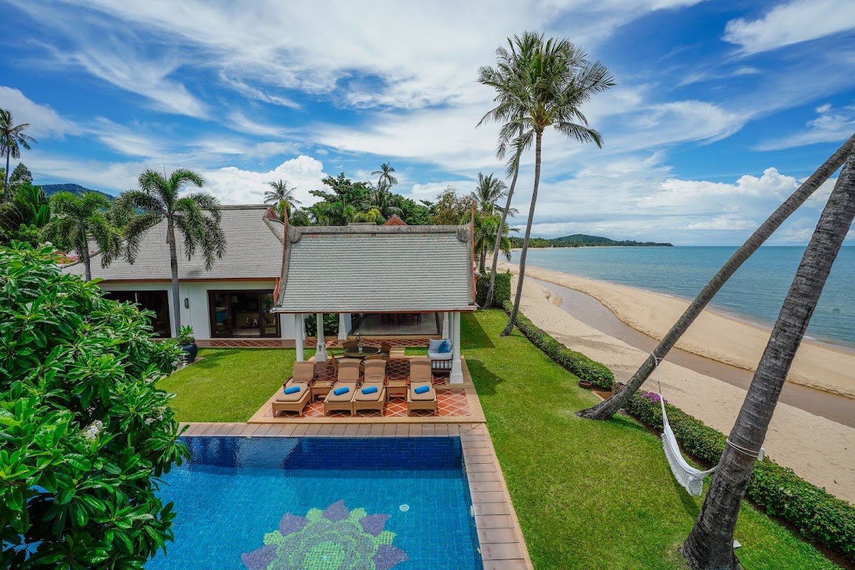 Miskawaan Beachfront Villas - Main view