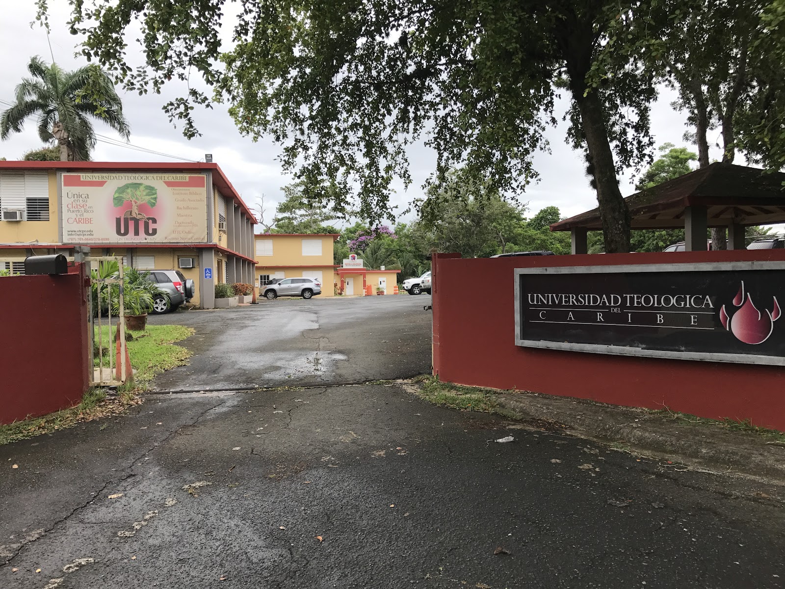 Universidad Teologica del Caribe