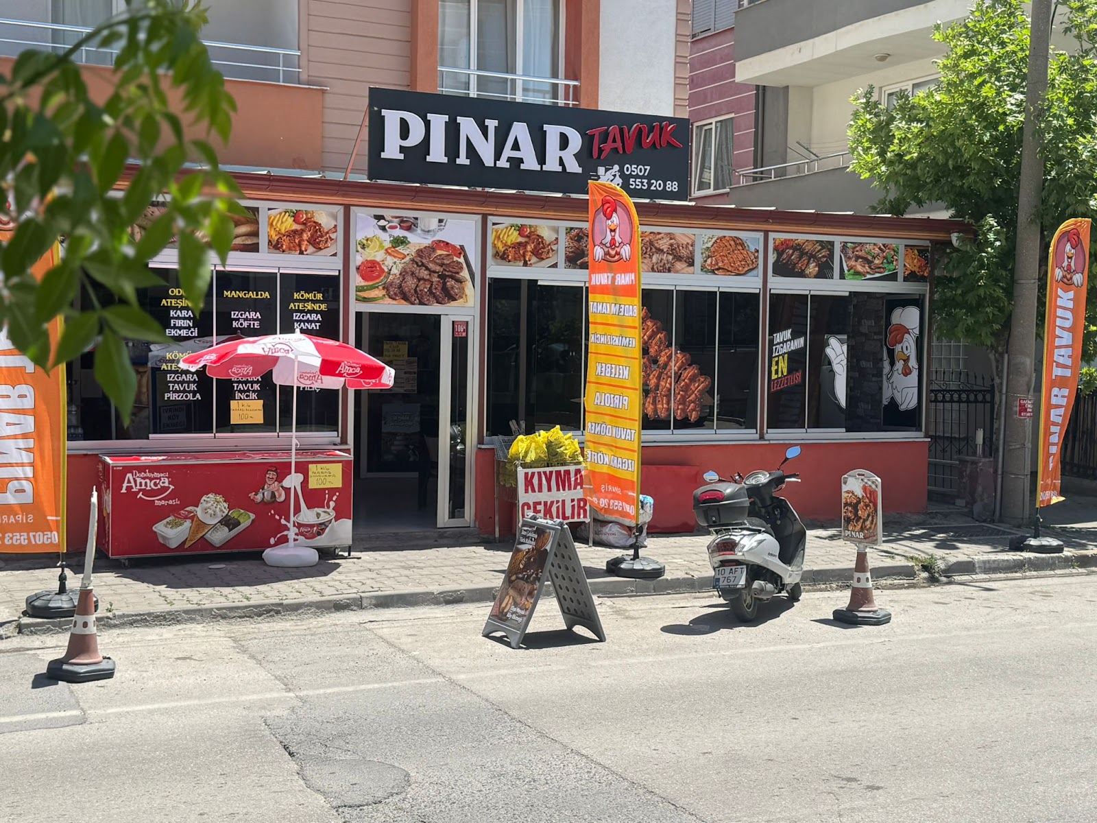 PINAR TAVUK mekanı