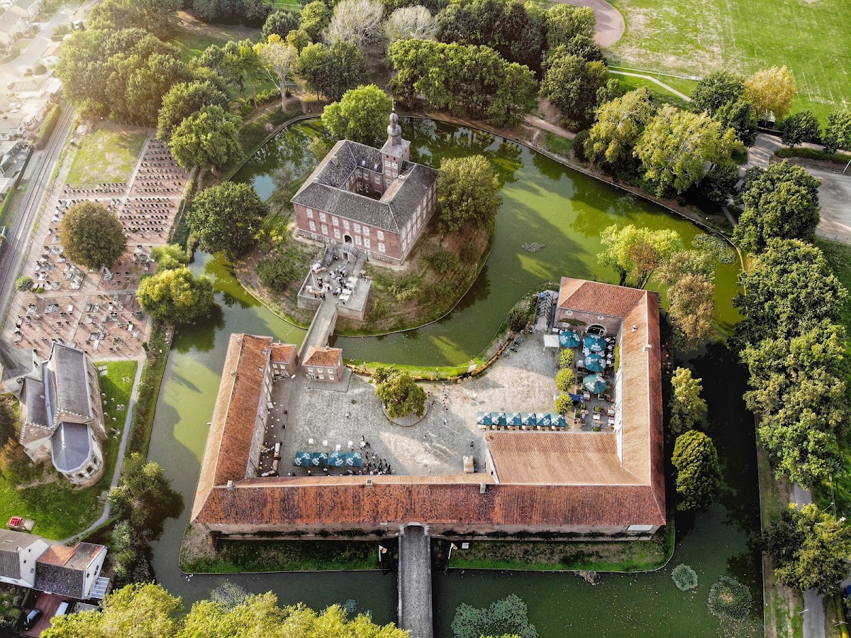 Limbricht Castle
