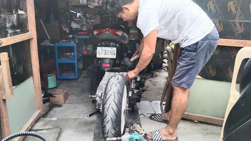 Sparkwrench