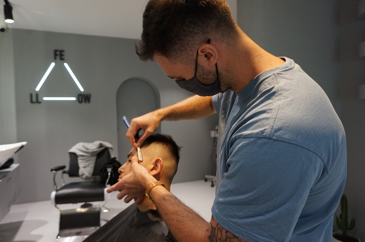 The Fellow Barber photo 1