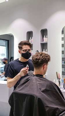 The Fellow Barber photo 3