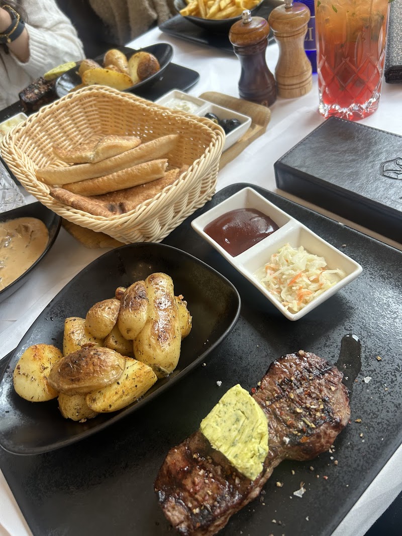 YA’ MEDINA Steaks&More Halal Steakhouse Frankfurt photo 4