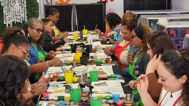 In Living Colour Studio photo 6