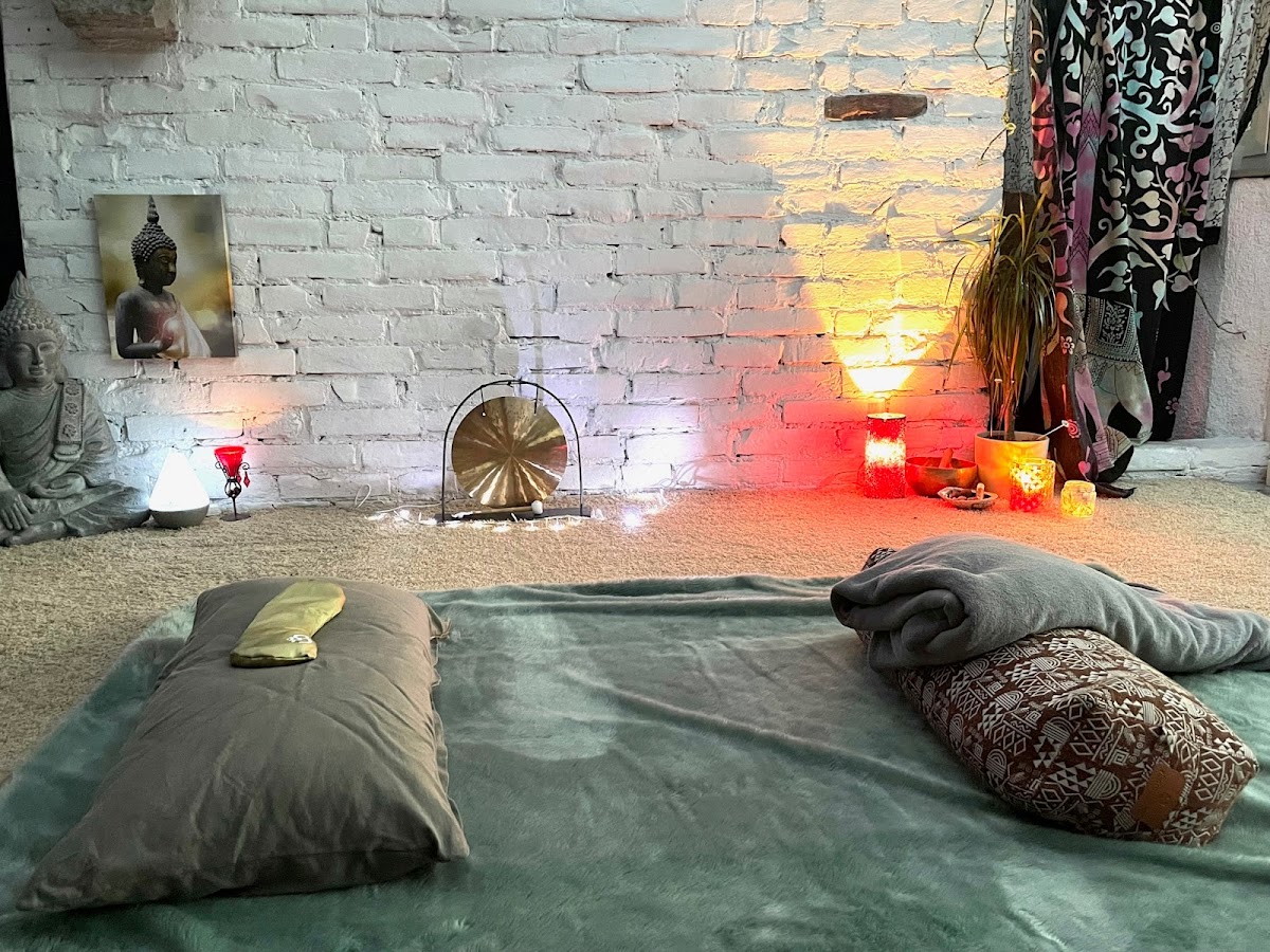 Pia Sigl Yoga instructor | be Energy | PI-QI
