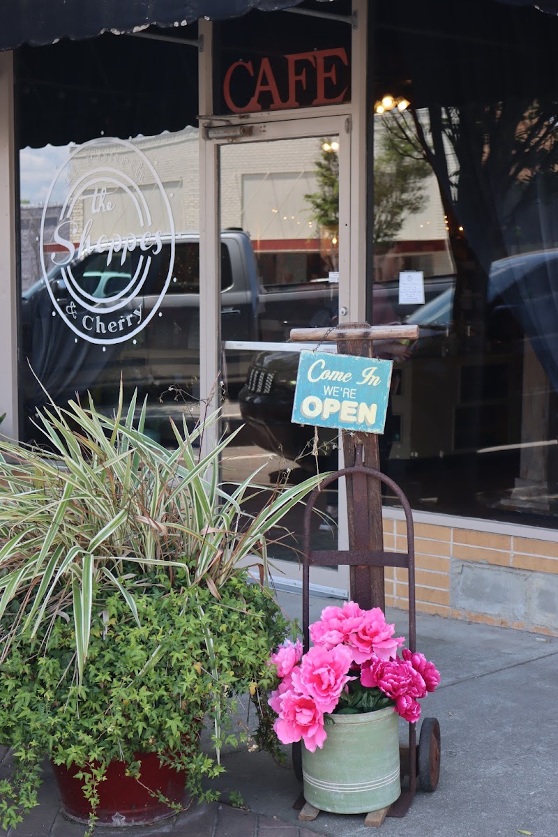 Shoppes At Fourth & Cherry photo 1