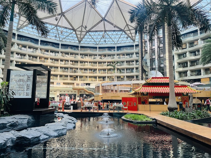 The Earth Plate photo 3