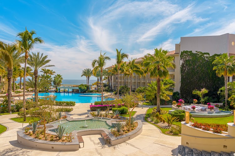 GR Solaris Lighthouse