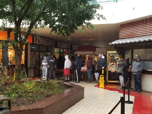 Howlin' Ray's Hot Chicken - Chinatown