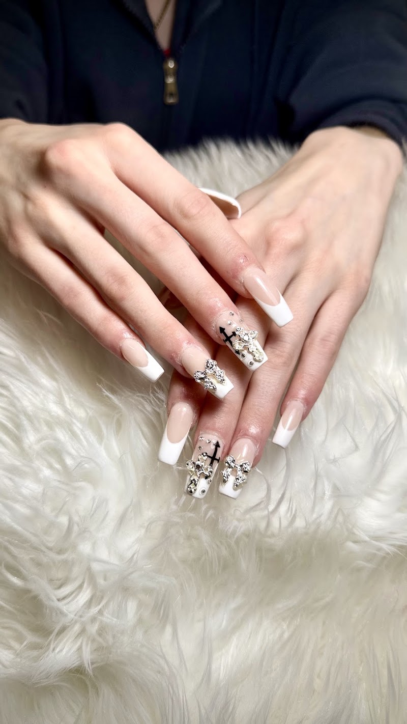 Heavenly Nails & Esthetics