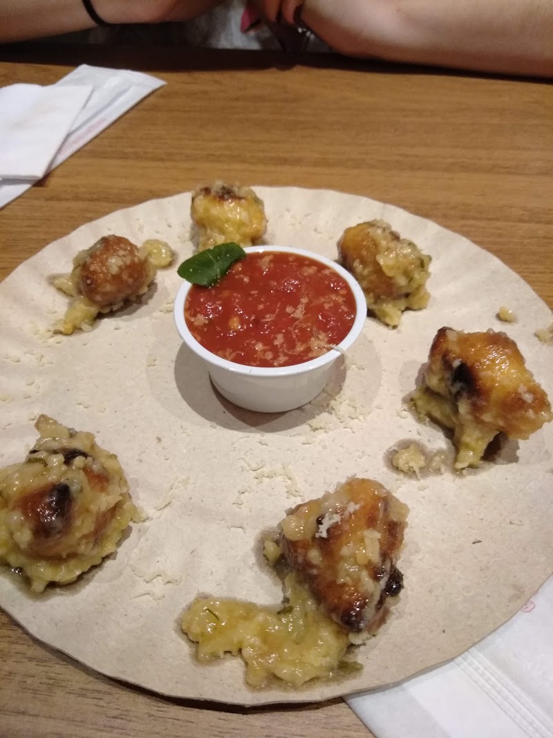 Foto de Street Slice Pizza