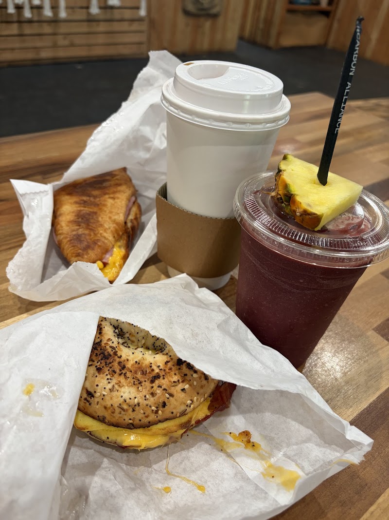 Island Vibes Cafe photo 3