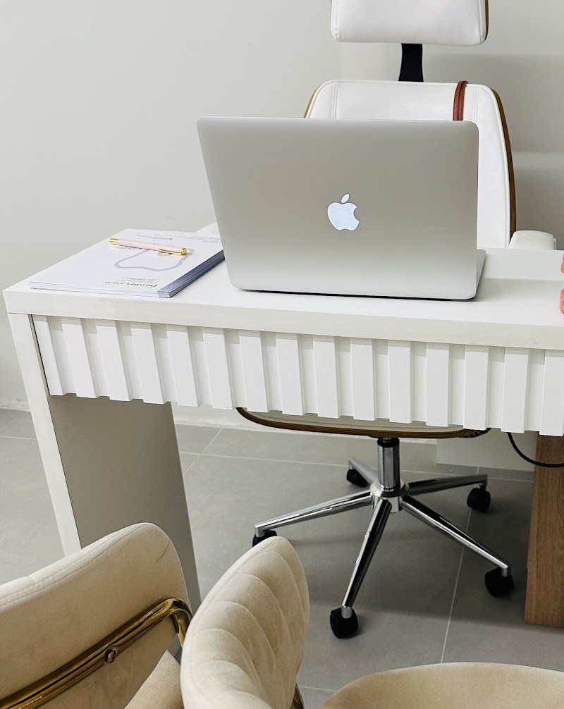 Clínica Odontológica Dentes.com | Dra. Alínea Franco - foto 3