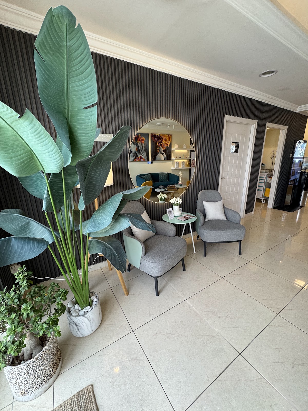 SnB Aesthetic Clinic l Botox l Filler l Facial l DENTAL Implants l LASER HAIR REMOVAL l SMP l IPL l Physiotherapy 2