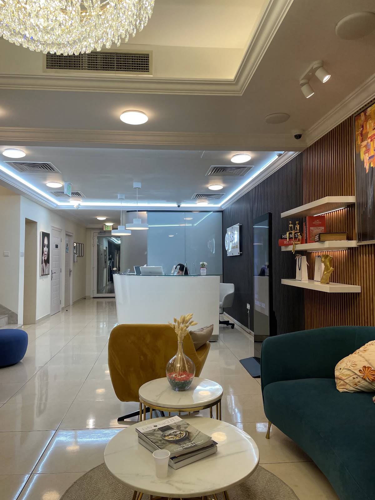 SnB Aesthetic Clinic l Botox l Filler l Facial l DENTAL Implants l LASER HAIR REMOVAL l SMP l IPL l Physiotherapy 5