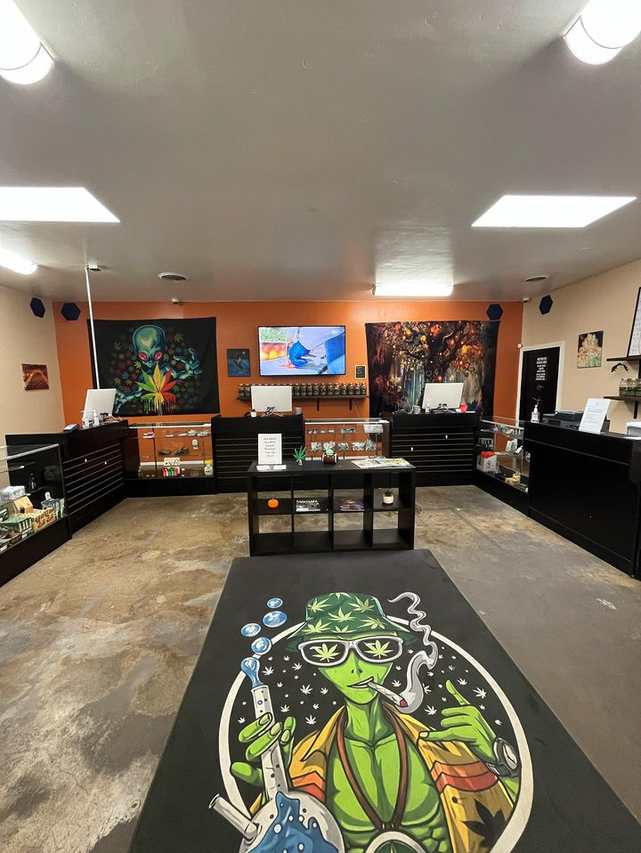 Video tour of Ultra Health Dispensary Roswell retail environment