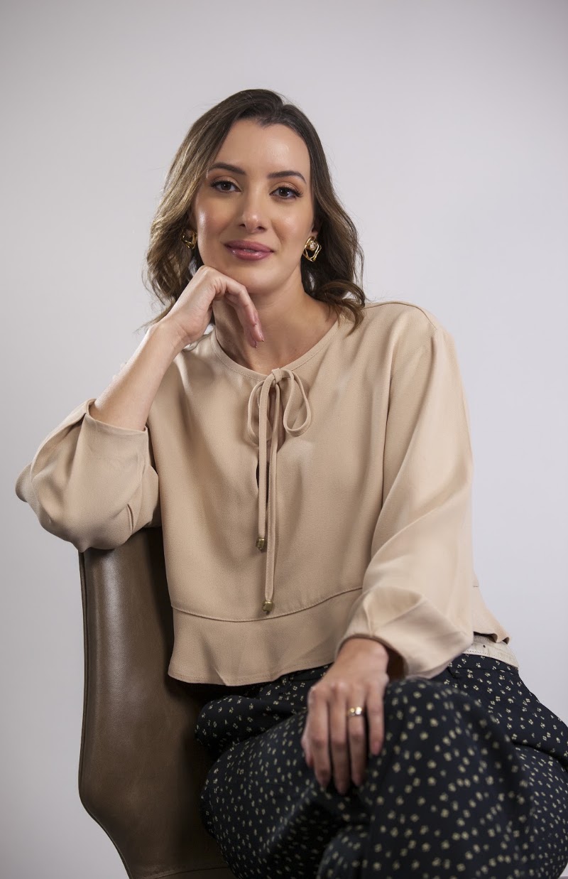 Dra. Raissa Romero | Dermatologista e Tricologista