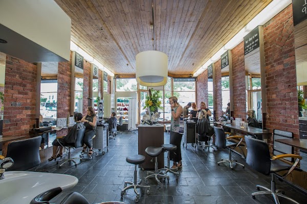 SO HAIRcutters photo 3