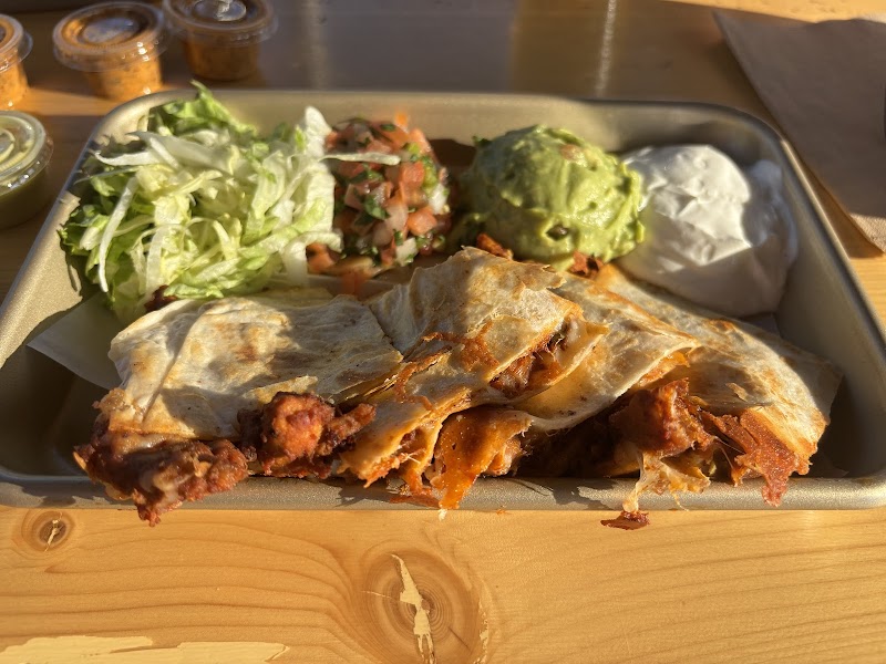 Leona Botanical Cafe & Bar photo 2