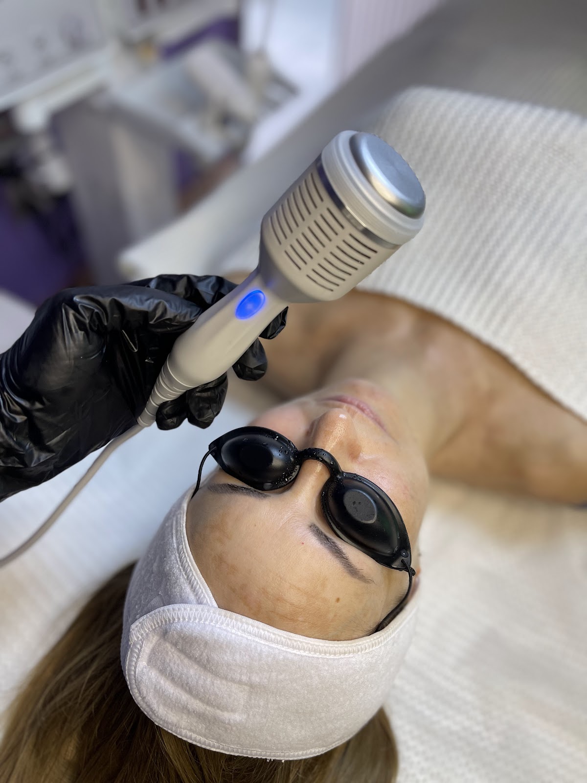 Facial skin care services