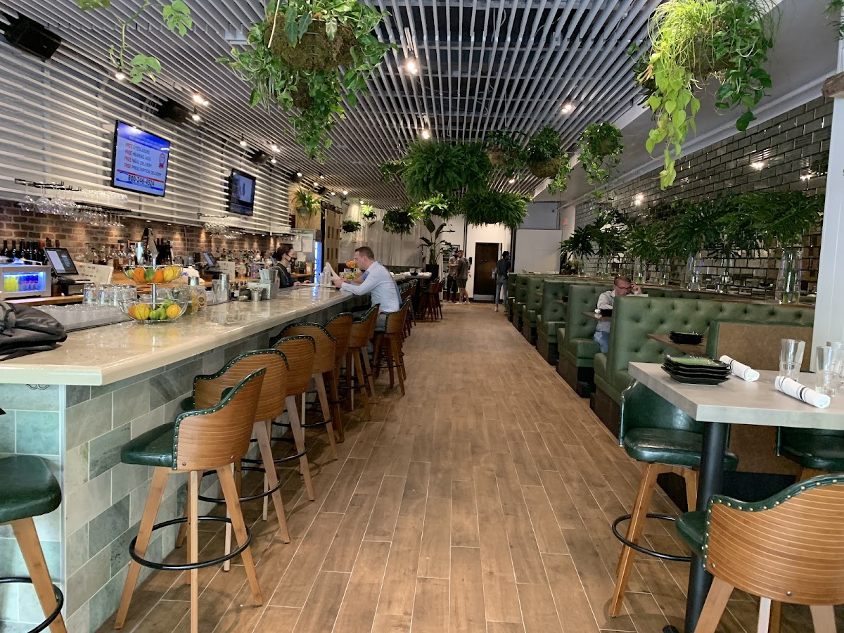 Thrive Cocktail Lounge & Eatery in orlando