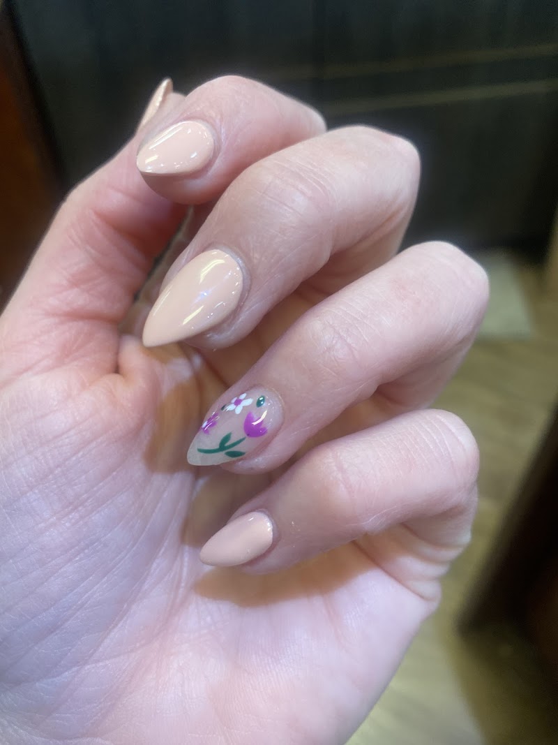 BELLAGIO NAILS LOUNGE