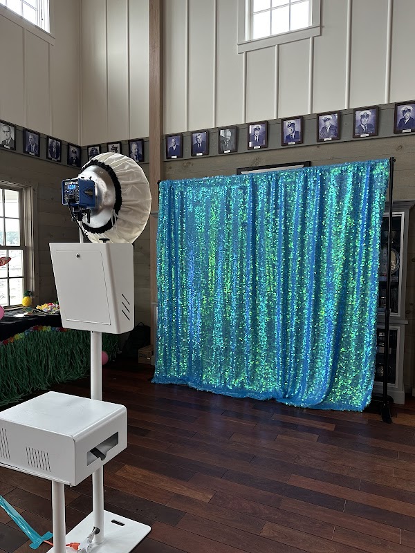 Fun Party Pixels Photo Booths — featured vendor