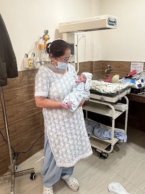 DR Manpreet Kaur - Image 2
