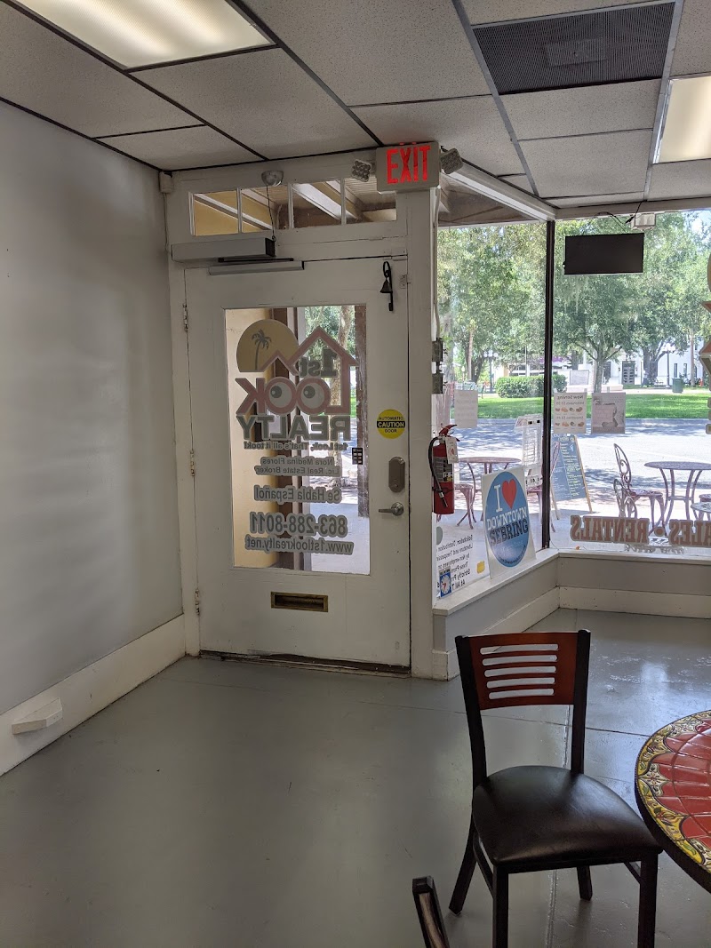 1st Look Realty, Inc photo 4