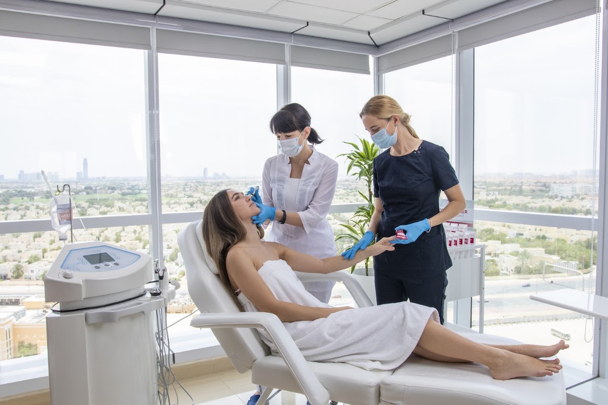 DE NOVA Laser Cosmetic Center 2