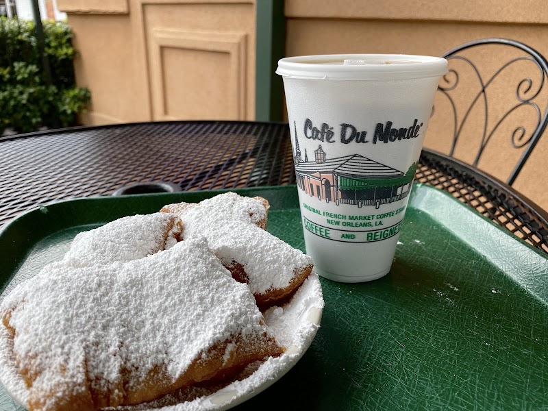 Café Du Monde Williams Blvd photo 4