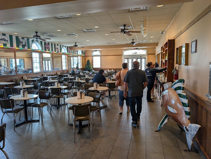 Café Du Monde Williams Blvd photo 4
