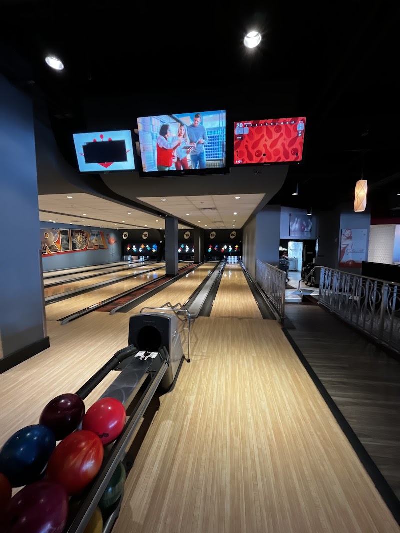 Splitsville Luxury Lanes — Bowling Alley in Lake Buena Vista