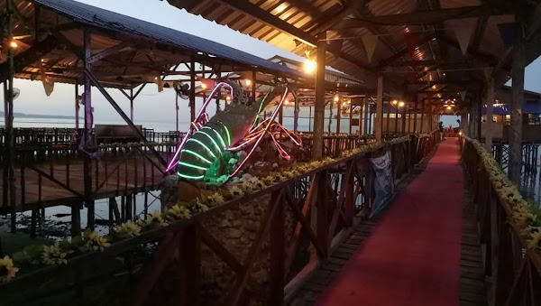 Nagalang Seafood Restaurant - Photo 1