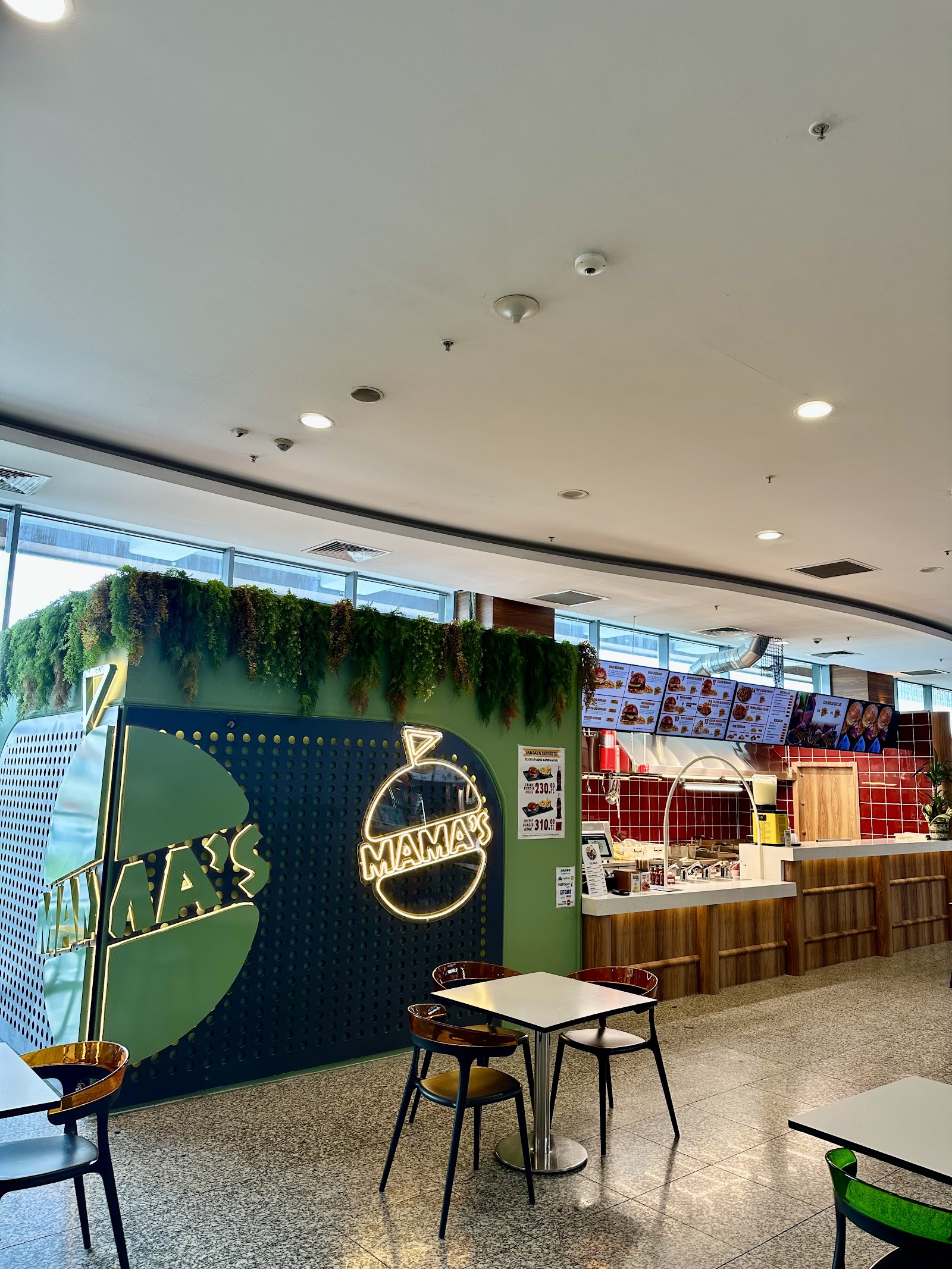 Mama's Burger Kırıkkale (Podium Avm) mekanı