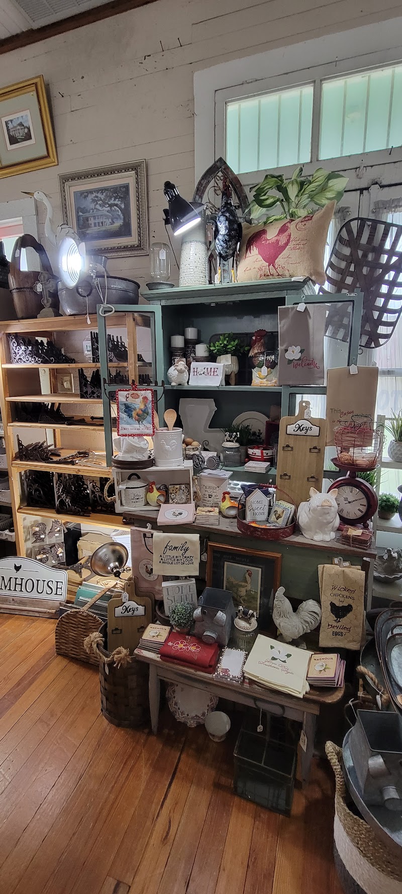 Cajun Village Antiques photo 3