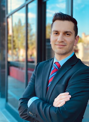 Accident & Injury Lawyers - Avaness Law - Car accident lawyer in North Hollywood