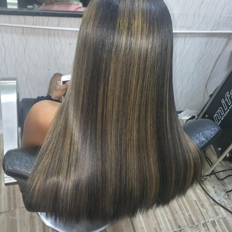 Bobcut hairfix SALON