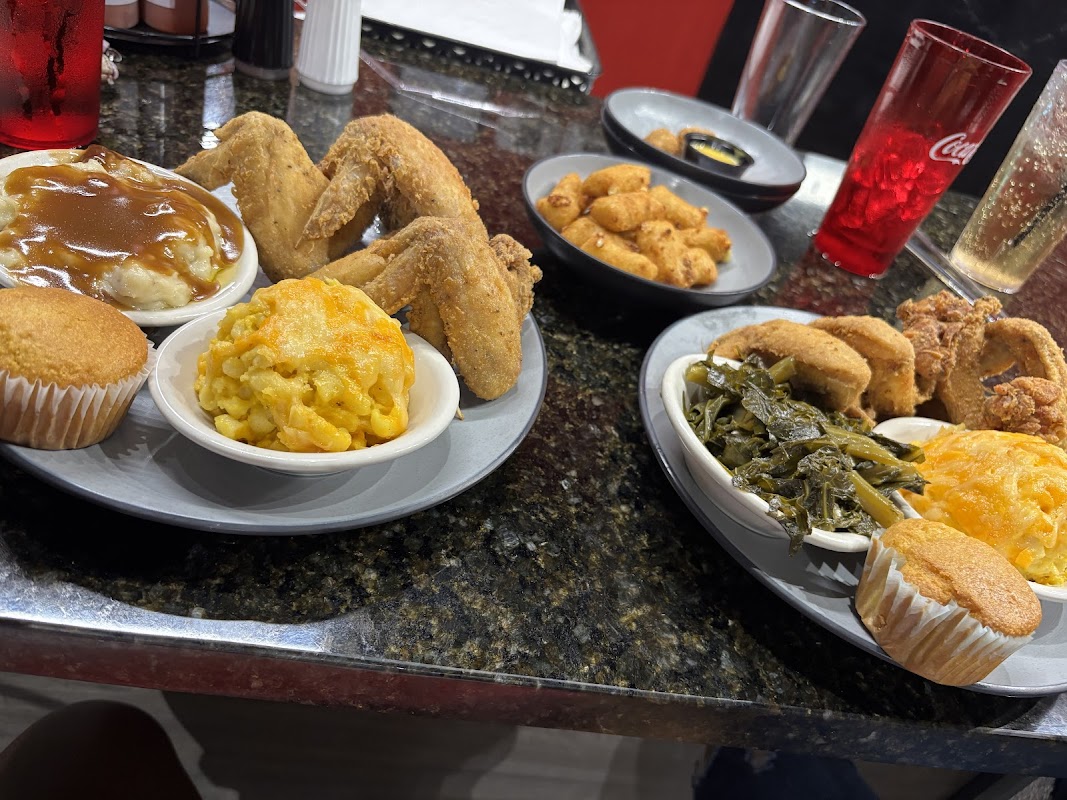 Kiki's Chicken and Waffles photo 3