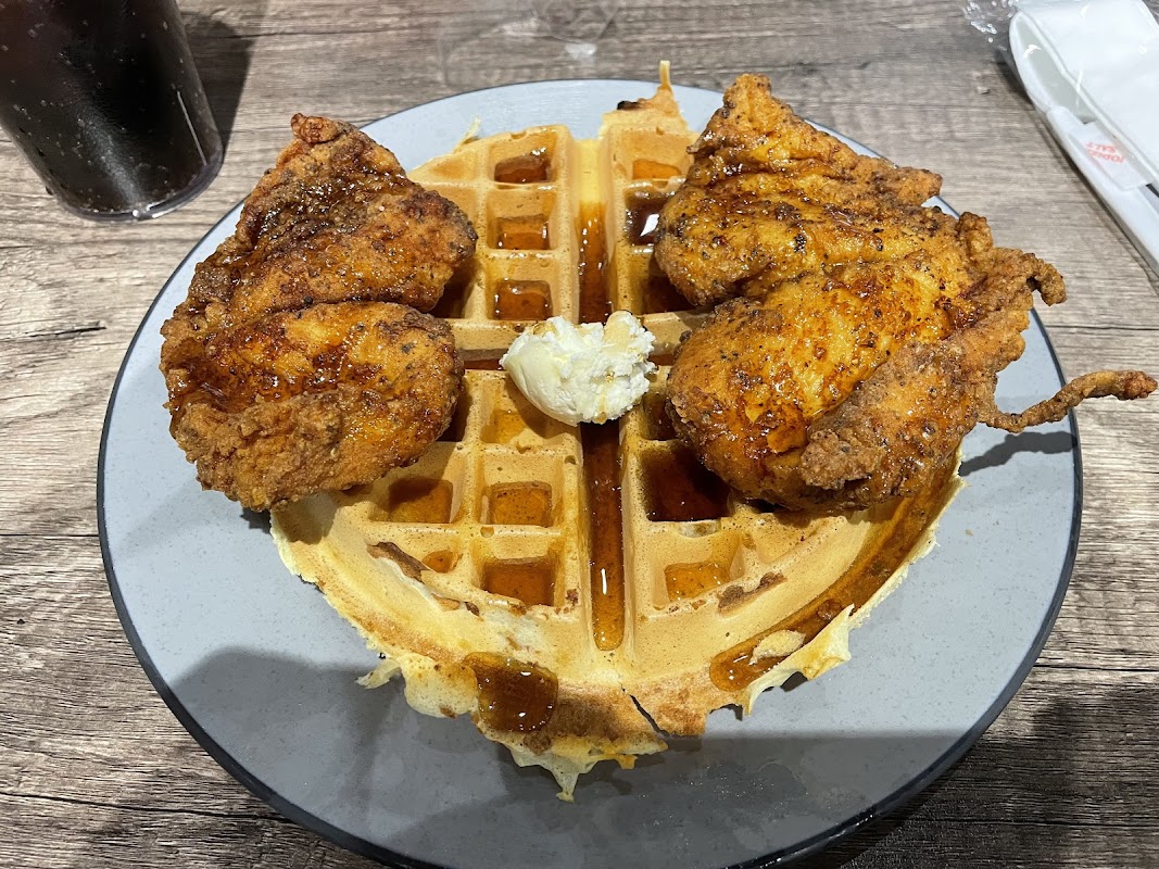 Kiki's Chicken and Waffles photo 2