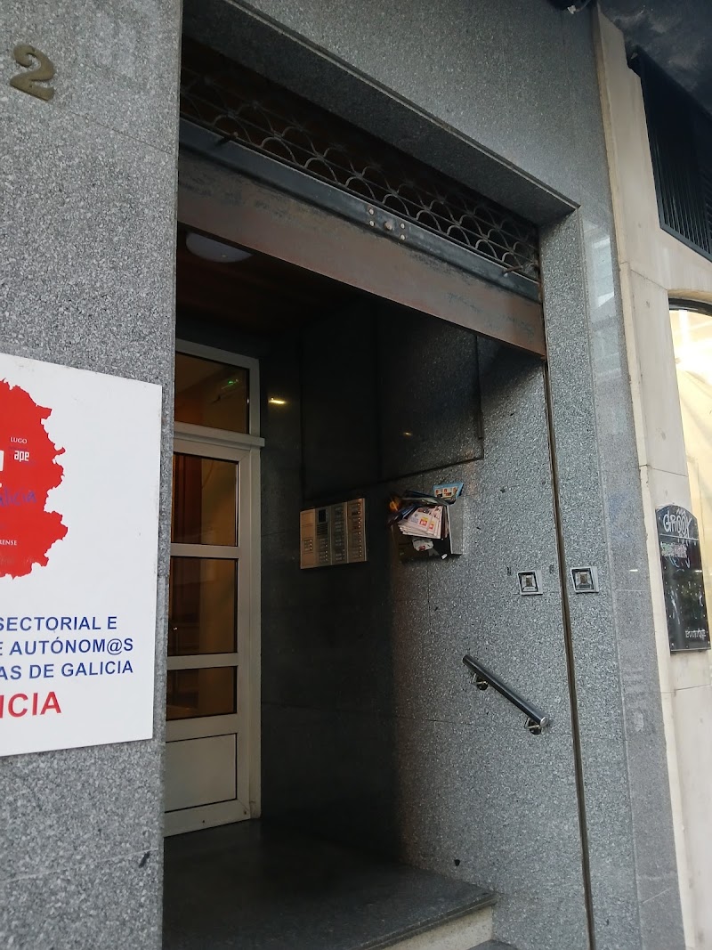 Abogado Eduard Llobet Pontevedra photo 3