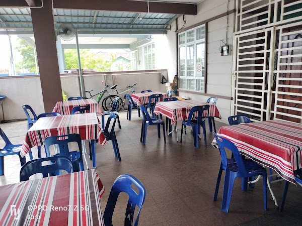 Kak Pah Nasi Kerabu sungai bakong - Photo 1