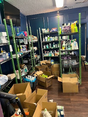 MurrayGoodz Liquidation Wholesale photo