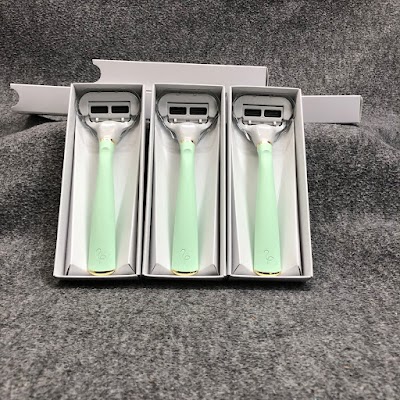 MurrayGoodz Liquidation Wholesale photo