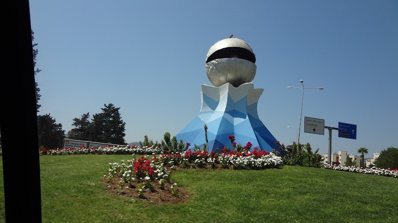 Жемчужина Мармариса, Скульптура