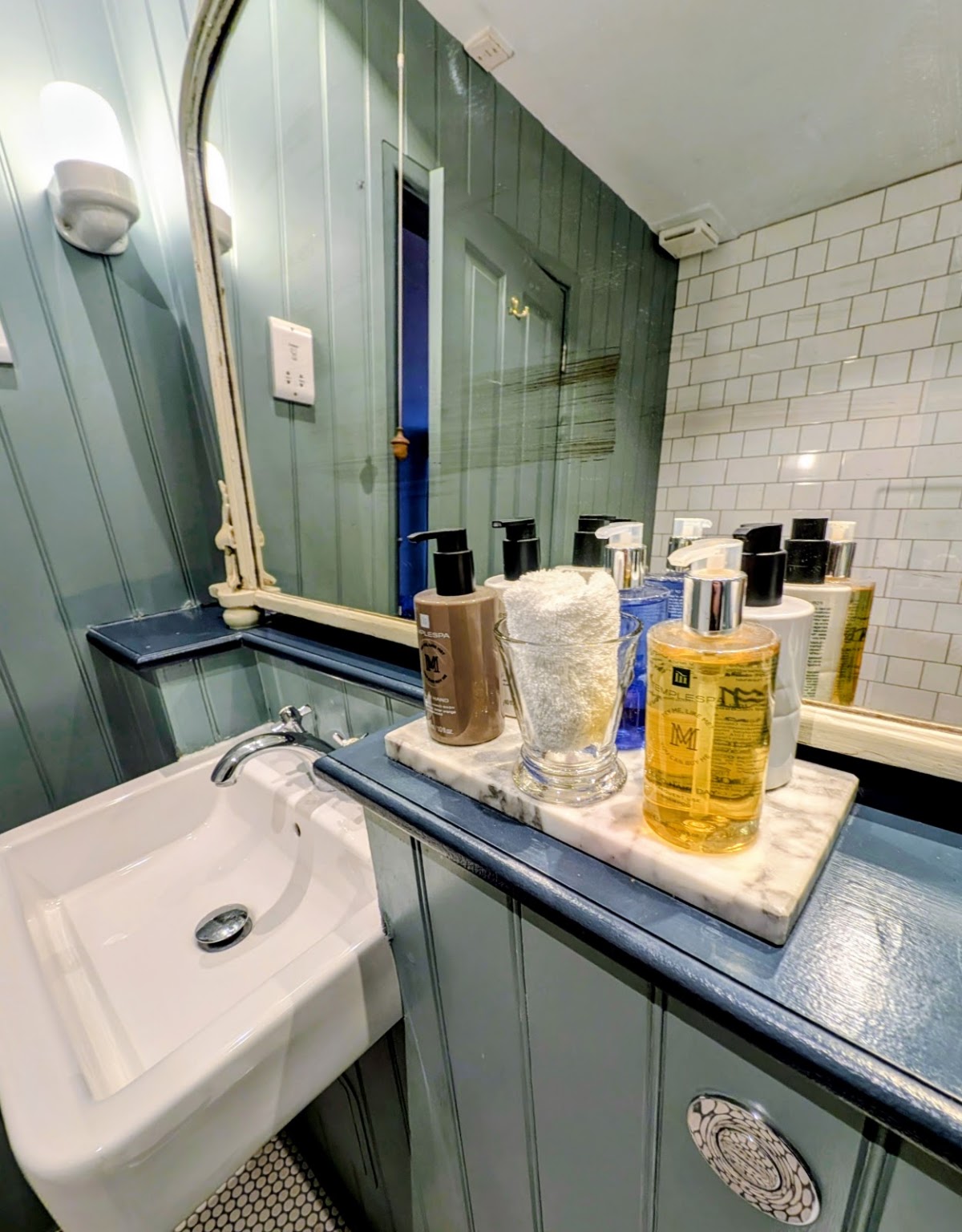Merchants Manor, dog-friendly hotel, photo 3